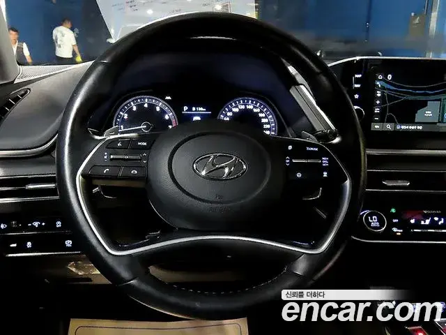 Hyundai Sonata 2021 — Фото 17/20