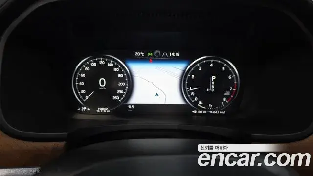 Volvo S90 2019 — Photo 11/34