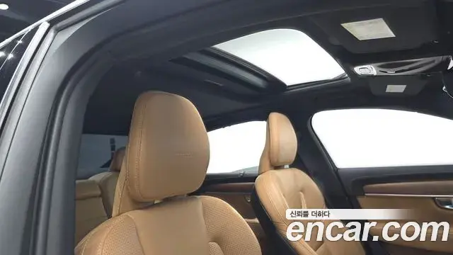 Volvo S90 2019 — Photo 4/34