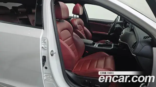 Kia Stinger 2019 — Photo 31/33