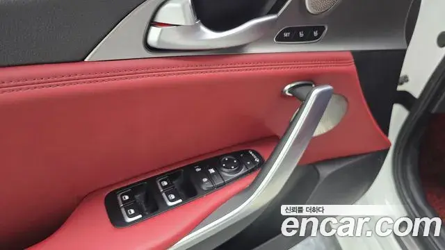 Kia Stinger 2019 — Photo 21/33