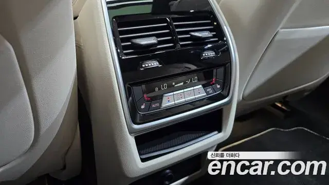 BMW X6 2020 — Şəkil 18/30