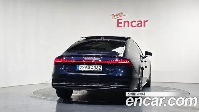 Audi A7 2021 — Şəkil 22/34