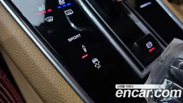 Porsche Panamera 2018 — ფოტო 4/37