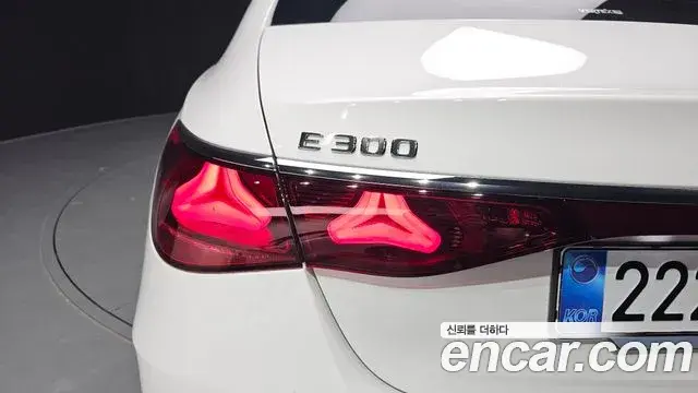 Mercedes-Benz E-Class 2026 — Şəkil 21/35
