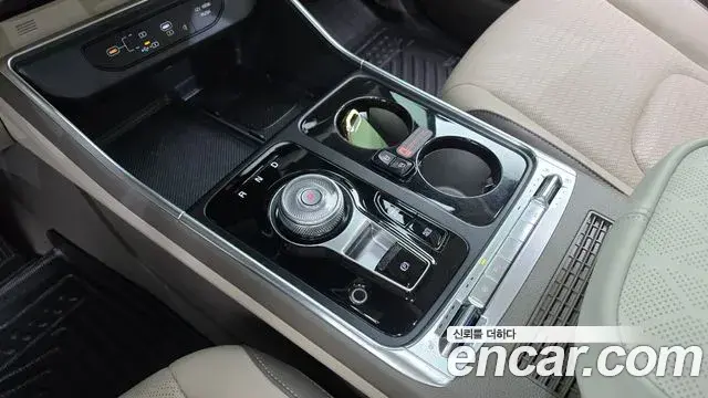 Kia Carnival 2024 — Photo 7/20