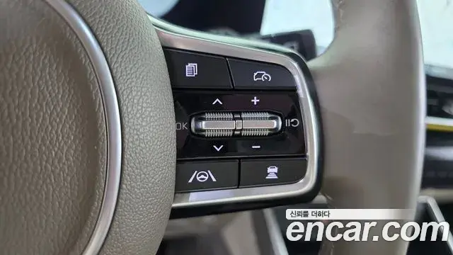 Kia Carnival 2024 — Photo 4/20