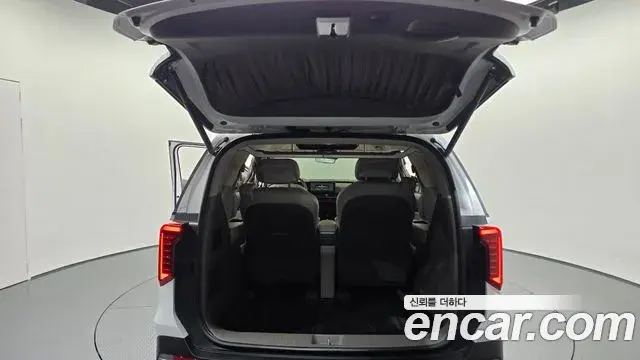 Kia Carnival 2024 — Photo 6/20
