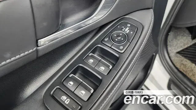 Hyundai Sonata Hybrid 2021 — Photo 8/32