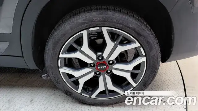 Kia Seltos 2022 — Photo 14/34