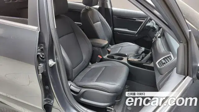 Kia Seltos 2022 — Photo 3/34