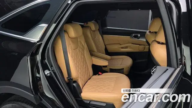 Kia Sorento 2022 — Photo 14/33