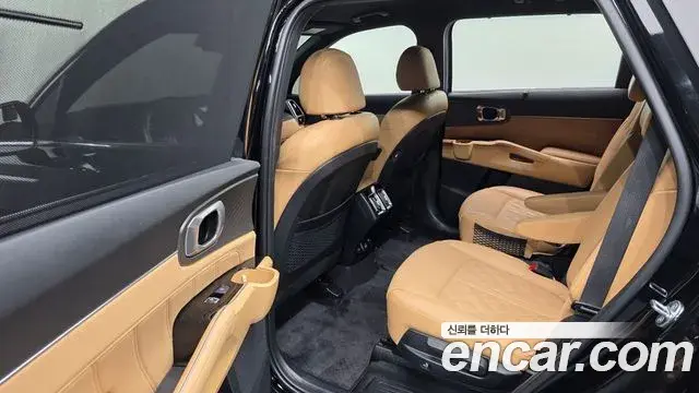 Kia Sorento 2022 — Photo 12/33