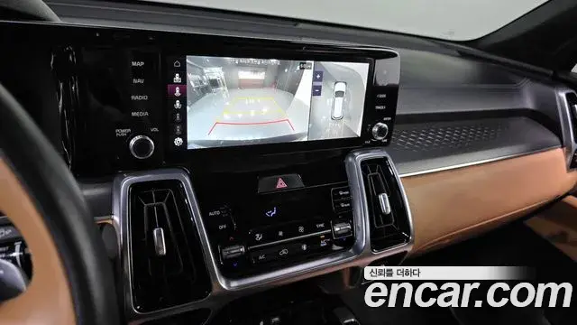 Kia Sorento 2022 — Photo 22/33