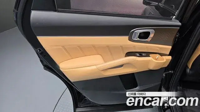 Kia Sorento 2022 — Photo 13/33
