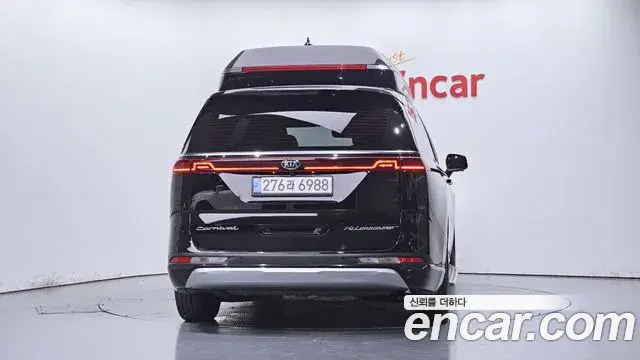 Kia Carnival 2021 — Photo 4/20
