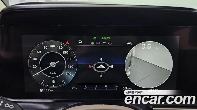 Kia Carnival 2021 — Photo 8/20