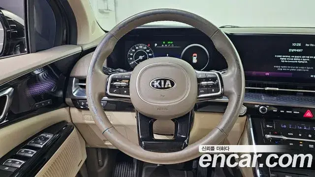 Kia Carnival 2021 — Photo 13/20