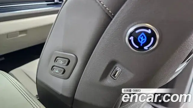 Kia Carnival 2021 — Photo 18/20