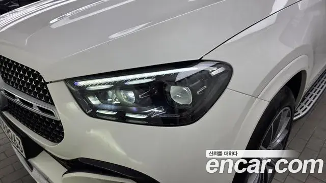Mercedes-Benz GLE-Class 2023 — Şəkil 26/32