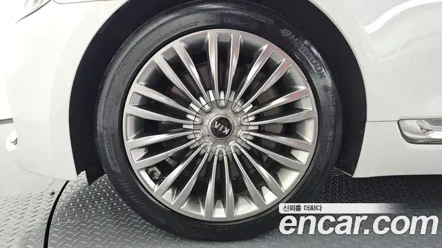 Kia The K9 2020 — Photo 5/20
