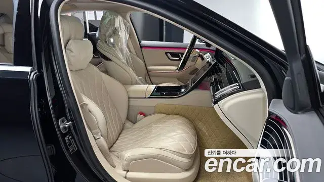 Mercedes-Benz S-Class 2023 — ფოტო 32/34