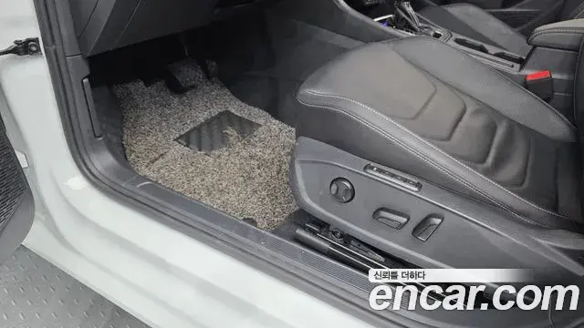 Volkswagen Jetta 2021 — ფოტო 21/31