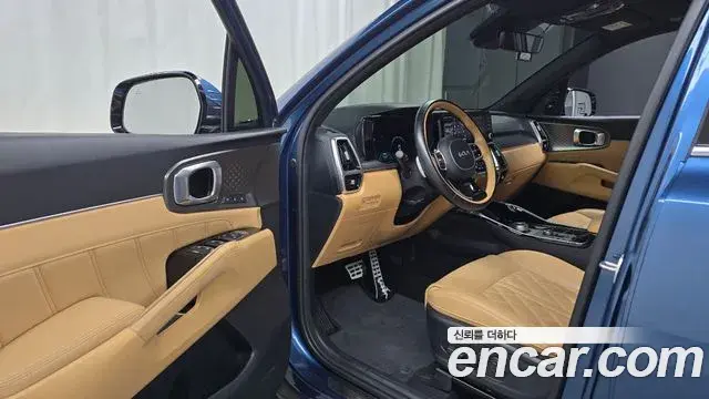 Kia Sorento 2022 — Фото 10/20