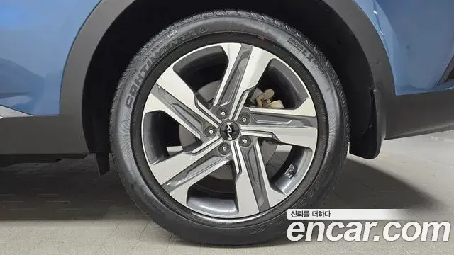 Kia Sorento 2022 — Şəkil 16/37
