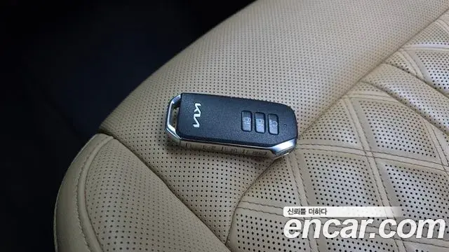 Kia Sorento 2022 — Şəkil 20/37