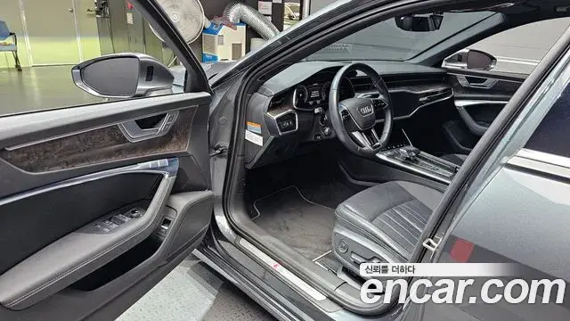 Audi A6 2020 — Şəkil 19/32