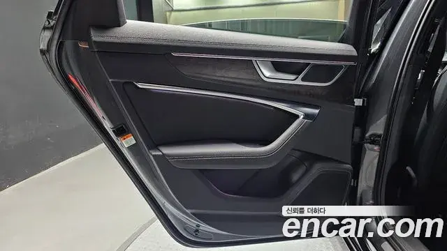 Audi A6 2020 — Şəkil 21/32
