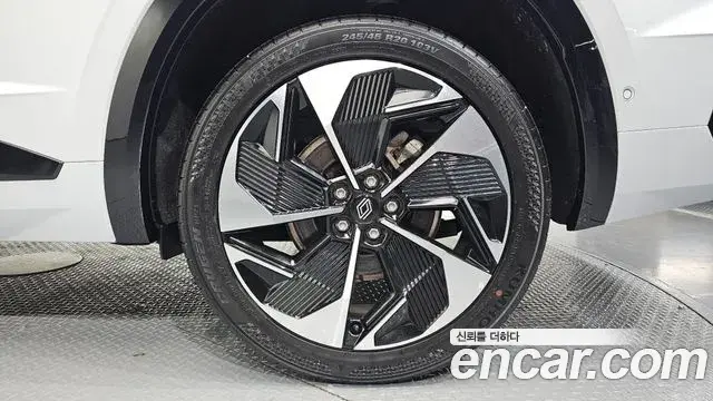 Renault Samsung Grand Koleos 2025 — Photo 6/30