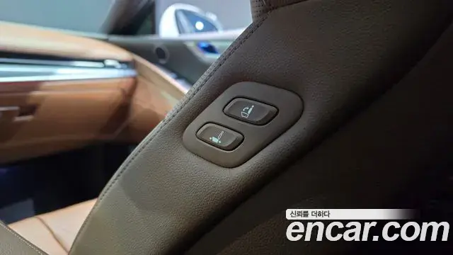 Genesis G80 2023 — ფოტო 16/31