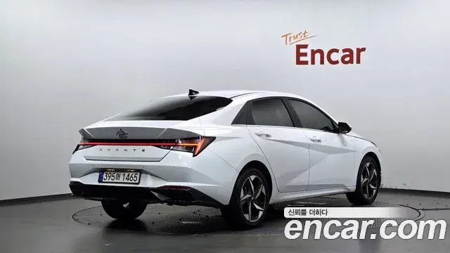 Hyundai Avante 2022 — Фото 1/20
