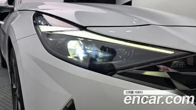Hyundai The New Avante Hybrid 2022 — Şəkil 27/31