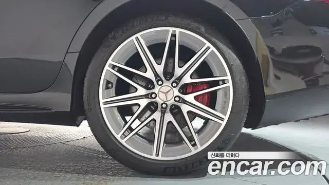 Mercedes-Benz AMG GT 2023 — ფოტო 9/36