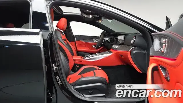 Mercedes-Benz AMG GT 2023 — ფოტო 28/36
