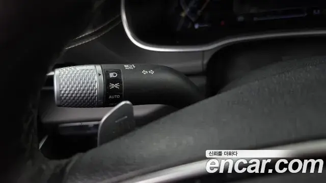 Genesis GV80 2020 — Photo 32/33