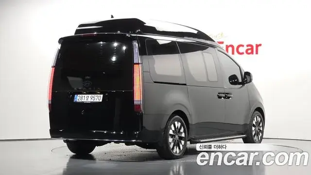 Hyundai Staria 2025 — Şəkil 18/20