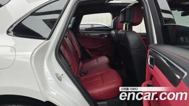 Porsche Macan 2022 — Şəkil 5/31