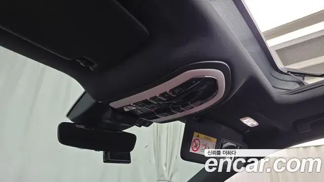 Porsche Macan 2022 — Şəkil 2/31