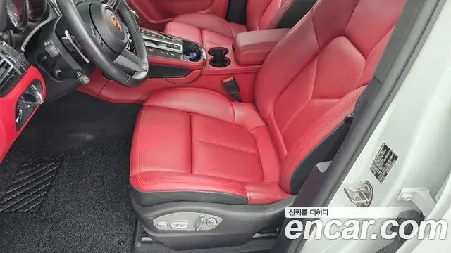 Porsche Macan 2022 — Şəkil 3/31