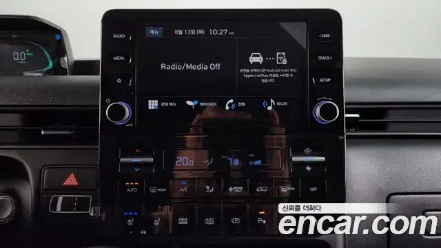 Hyundai Staria 2025 — Photo 6/20
