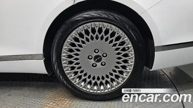 Genesis G80 2025 — ფოტო 19/34