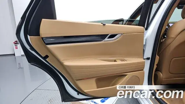 Genesis G80 2025 — ფოტო 24/34