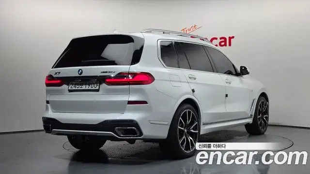 BMW X7 2020 — Photo 36/36