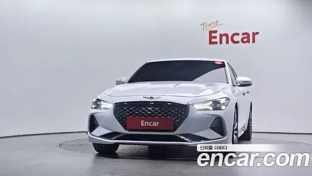 Genesis G70 2018 — ფოტო 14/31