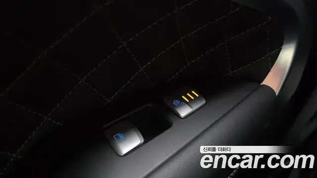 Genesis G70 2018 — ფოტო 6/31