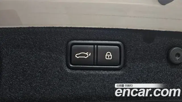 Genesis G70 2018 — ფოტო 27/31